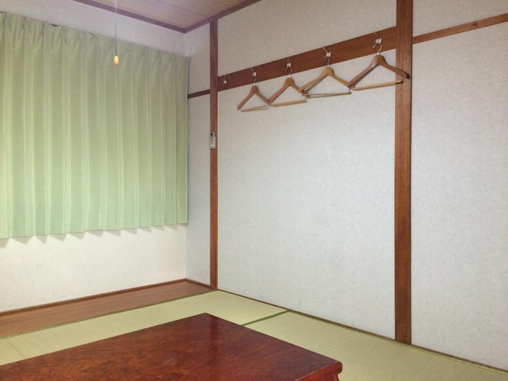 Shodoshima Olive Youth Hostel Room photo