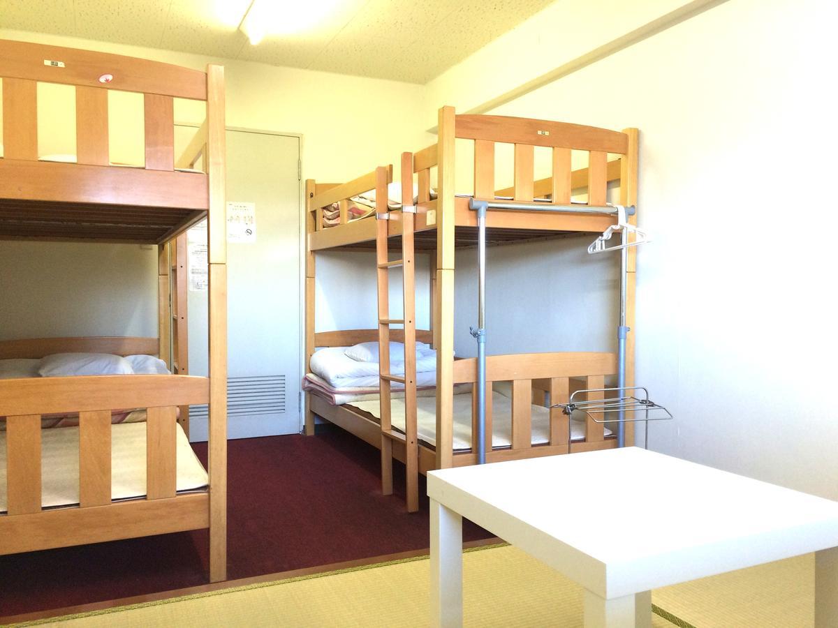 Shodoshima Olive Youth Hostel Room photo